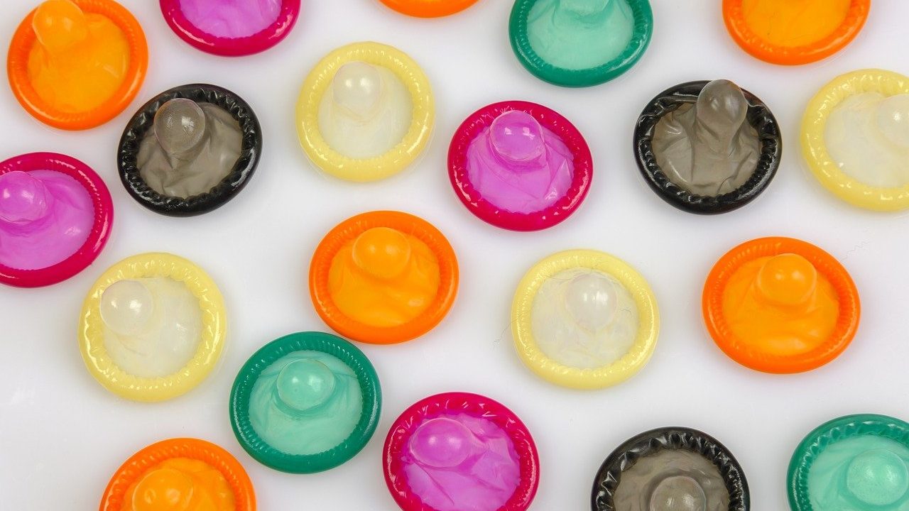 Viele verschiedene Farbe bei Kondomen