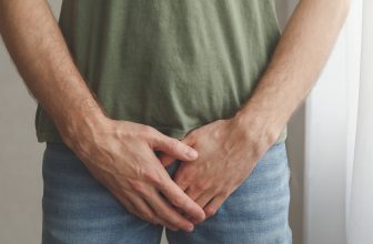 Peyronie lässt sich heutzutage recht gut behandeln. Foto: Vladdeep via Envato