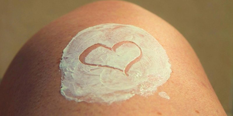 Gibt es Betäubungscreme bei dm zu kaufen?