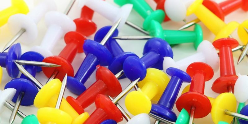 Gibt es Reißzwecken bei dm zu kaufen?